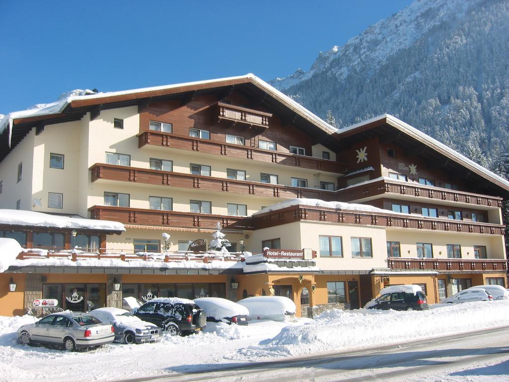 Alpenhotel Edelweiss Maurach  Exterior photo