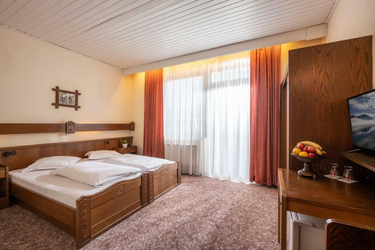 Alpenhotel Edelweiss Maurach  Exterior photo
