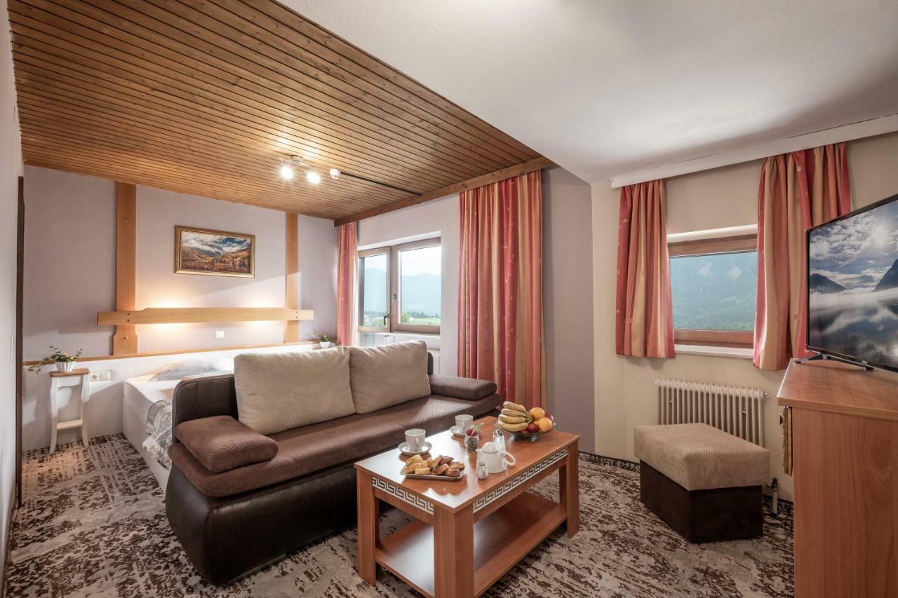 Alpenhotel Edelweiss Maurach  Exterior photo
