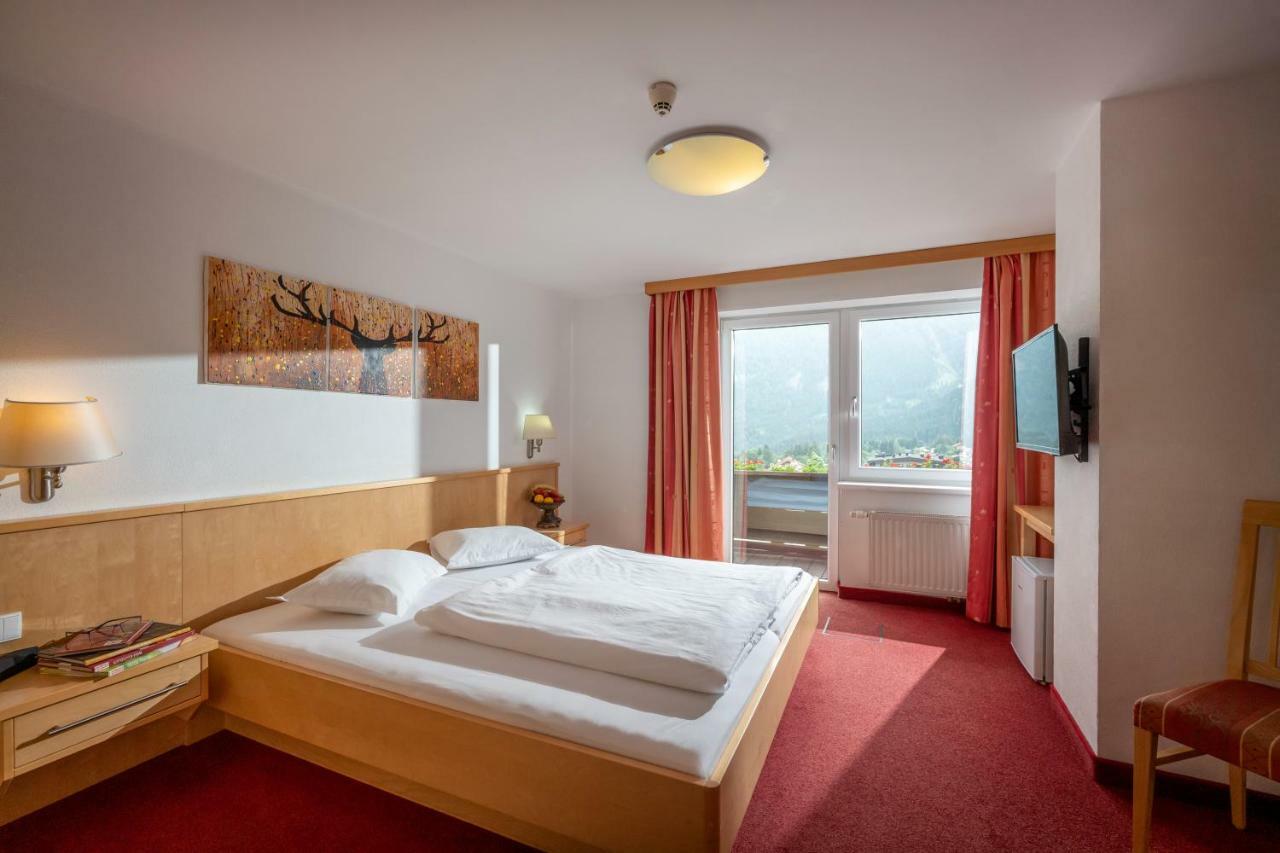 Alpenhotel Edelweiss Maurach  Exterior photo